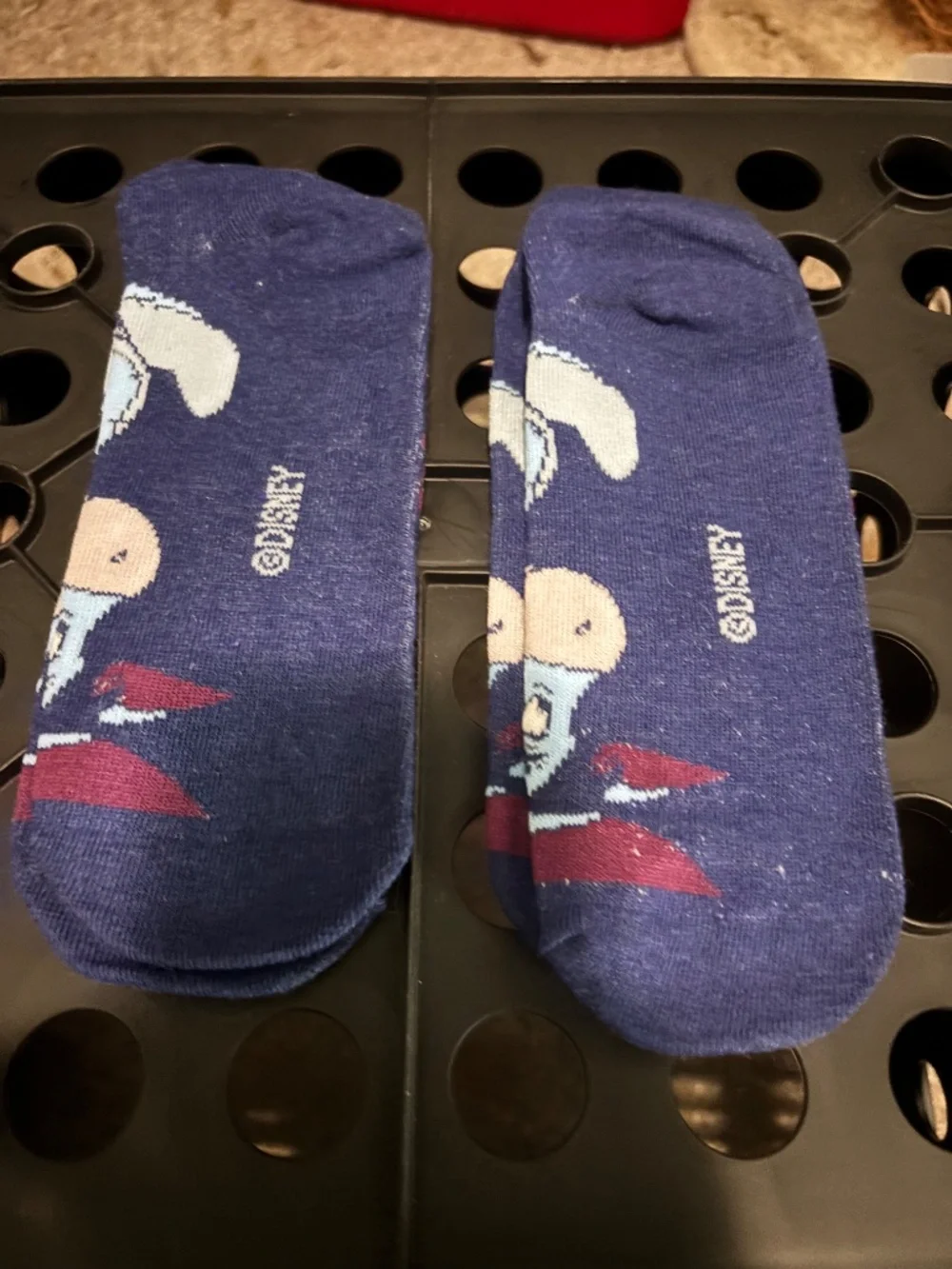 Disney Womens Eeyore socks